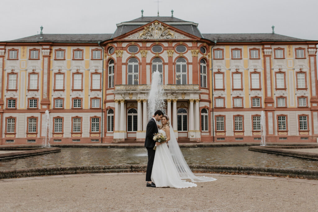 Candle-light trauung schloss bruchsal heiraten standesamtliche trauung schloss bruchsal Karlsruhe Stuttgart Hochzeitsplanerin Italien Brautstrauss